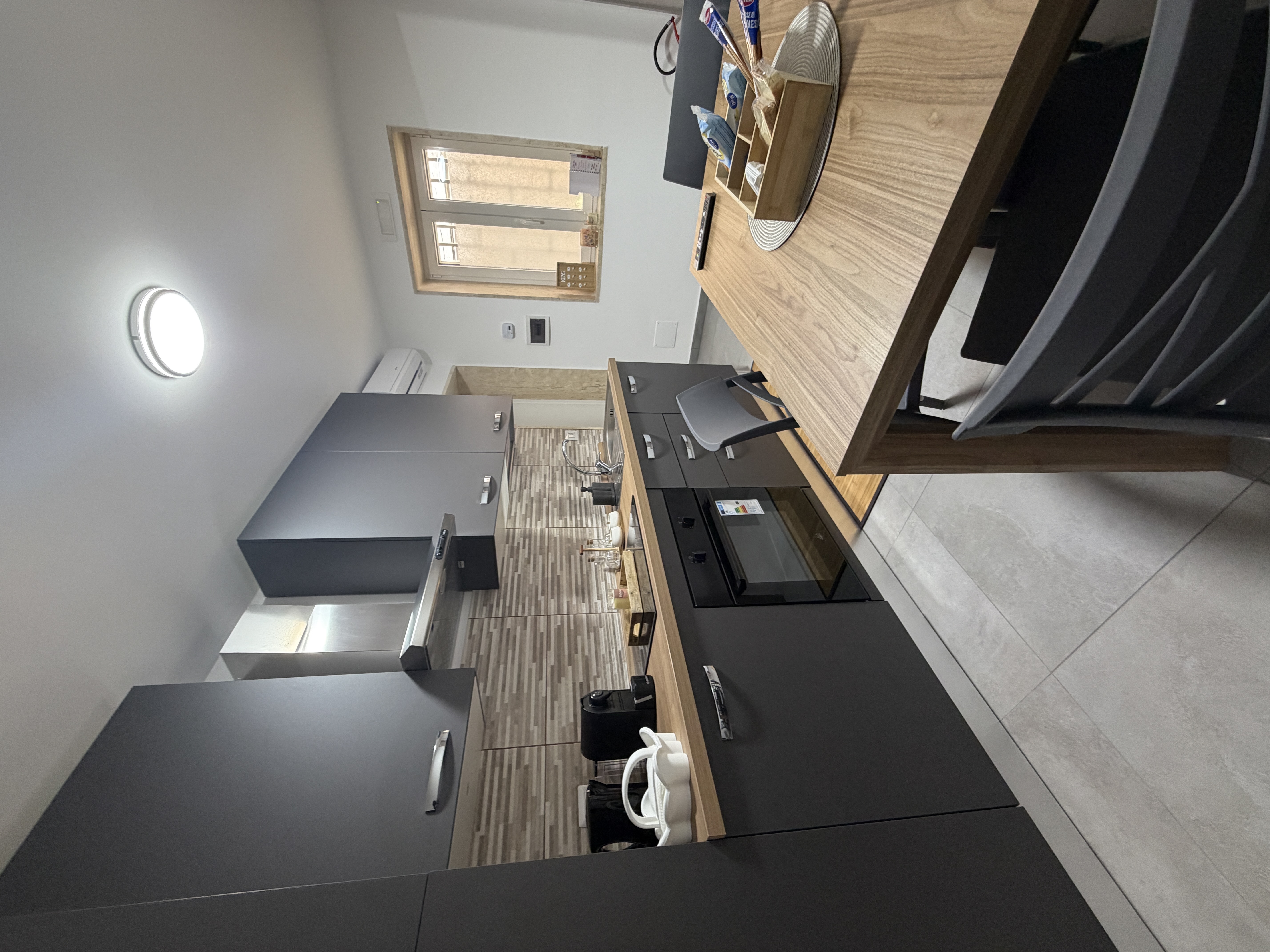 Cucina attrezzata con zona pranzo